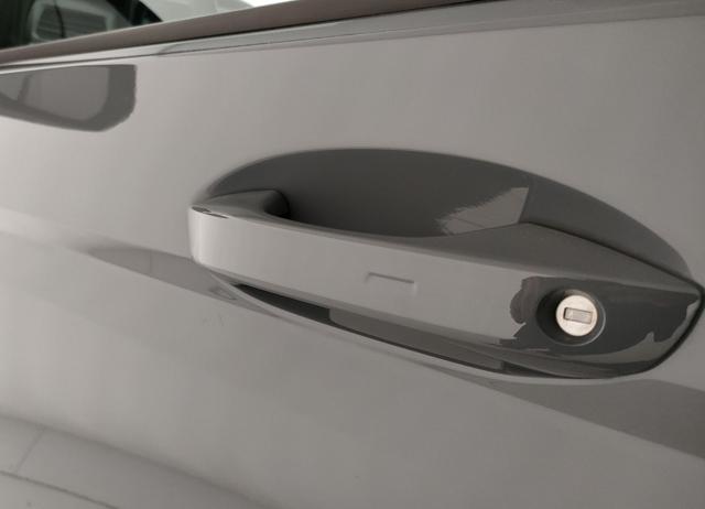 VOLKSWAGEN Multivan usata, con Chiusura centralizzata