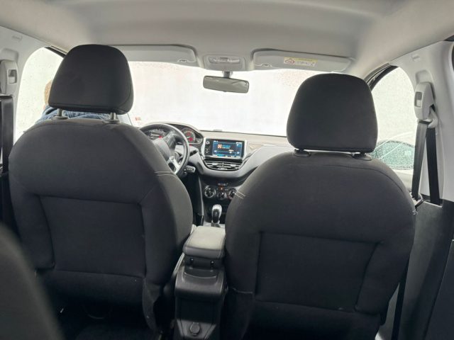 PEUGEOT 2008 usata, con Autoradio