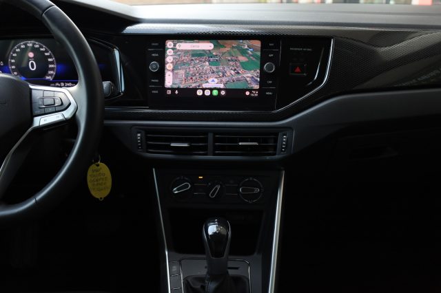 VOLKSWAGEN Taigo usata, con Autoradio digitale