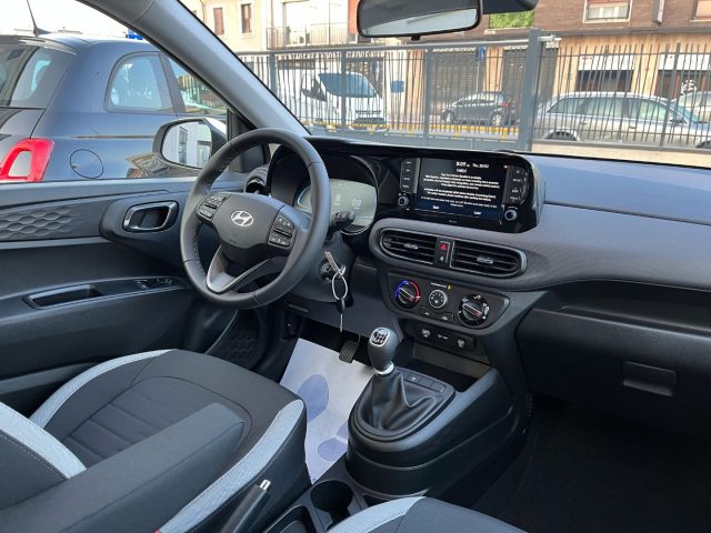 HYUNDAI i10 usata, con Specchietti laterali elettrici