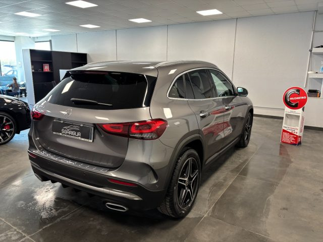 MERCEDES-BENZ GLA 180 usata, con Sensori di parcheggio anteriori