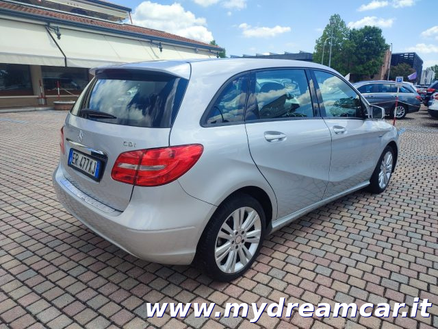 MERCEDES-BENZ B 180 usata, con Autoradio