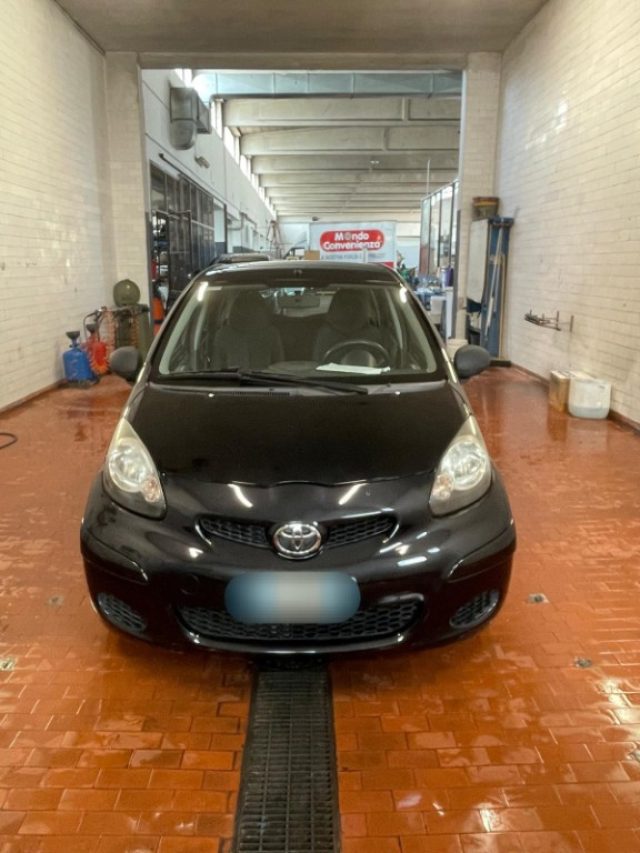 TOYOTA Aygo usata, con Autoradio