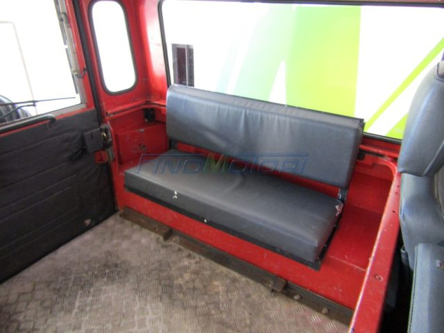 LAND ROVER Defender usata 7