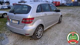 MERCEDES-BENZ B 180 usata, con Boardcomputer