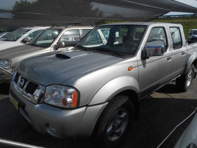 NISSAN Navara usata, con ABS