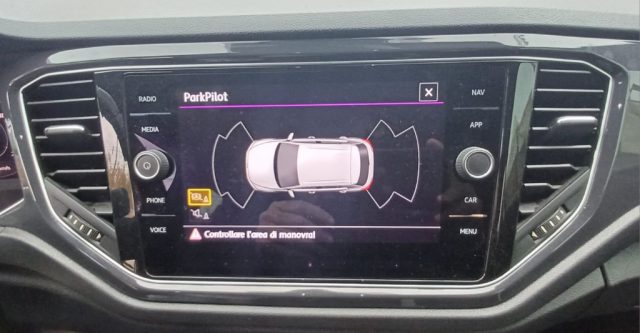 VOLKSWAGEN T-Roc usata 12