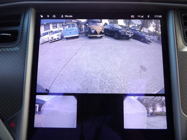 TESLA Model X usata, con USB