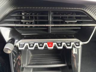 PEUGEOT 208 usata, con Bluetooth