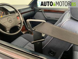 MERCEDES-BENZ E 200 usata, con Bracciolo