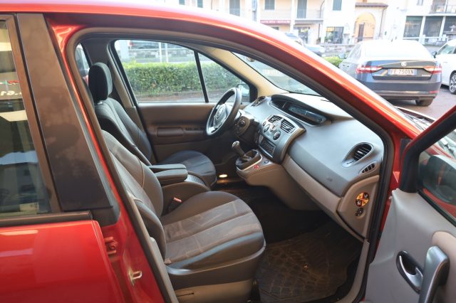 RENAULT Scenic usata 61