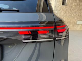 VOLKSWAGEN Tiguan usata, con Sensori di parcheggio posteriori