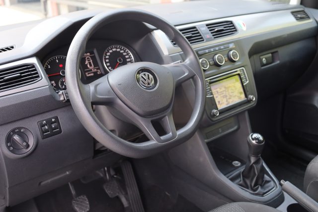 VOLKSWAGEN Caddy usata, con USB