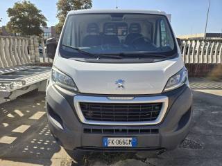 PEUGEOT Boxer usata, con Airbag