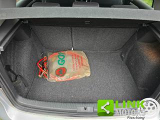 VOLKSWAGEN Golf usata, con Kit antipanne