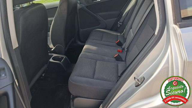 VOLKSWAGEN Tiguan usata, con Autoradio