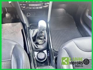 PEUGEOT 2008 usata, con USB