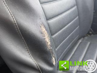 LAND ROVER Defender usata, con Ruota di riserva