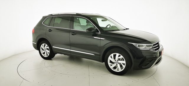 VOLKSWAGEN Tiguan Allspace usata, con Sedile posteriore sdoppiato