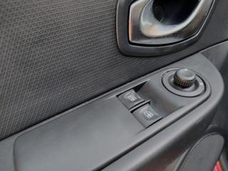 RENAULT Clio usata, con USB
