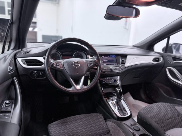 OPEL Astra usata, con Servosterzo