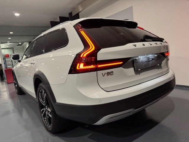 VOLVO V90 Cross Country usata, con Airbag Passeggero