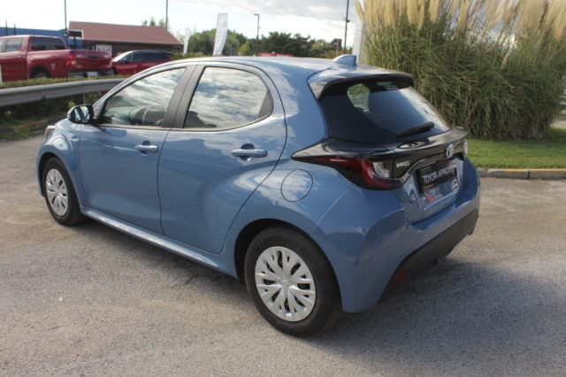TOYOTA Yaris usata 22