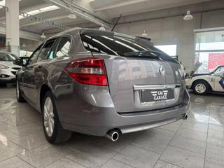 RENAULT Laguna usata, con Sedile posteriore sdoppiato