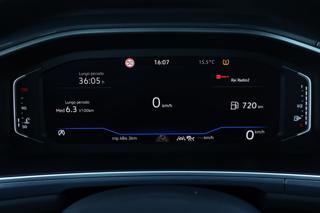 VOLKSWAGEN T-Roc usata, con Autoradio