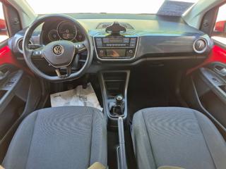 VOLKSWAGEN up! usata, con Controllo automatico clima