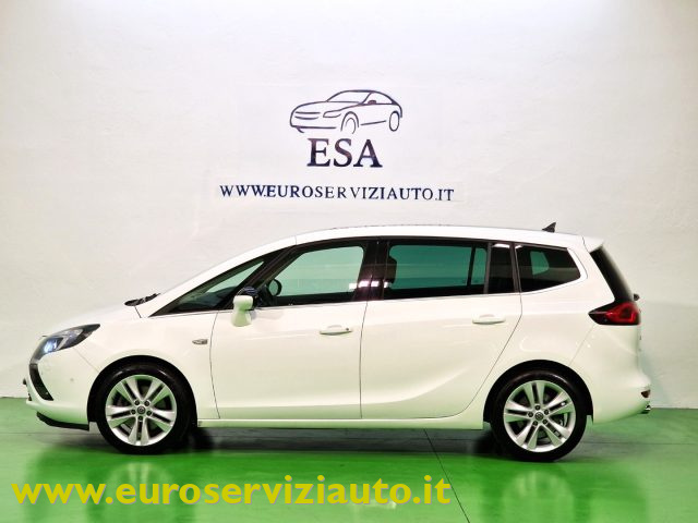 OPEL Zafira Tourer usata, con Alzacristalli elettrici