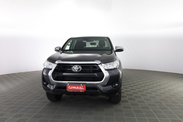 TOYOTA Hilux usata 0