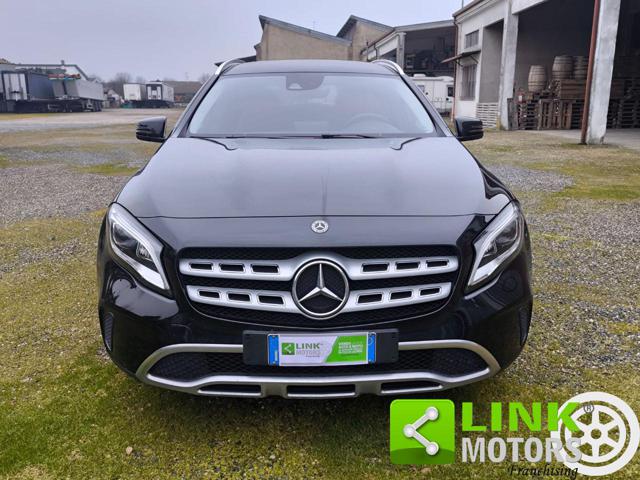 MERCEDES-BENZ GLA 180 usata, con Airbag
