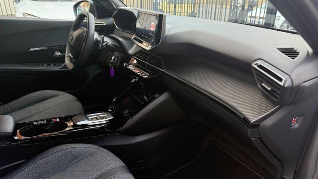 PEUGEOT 2008 usata, con Volante in pelle