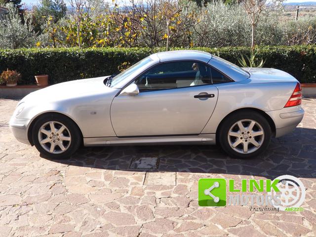 MERCEDES-BENZ SLK 200 usata, con Cerchi in lega