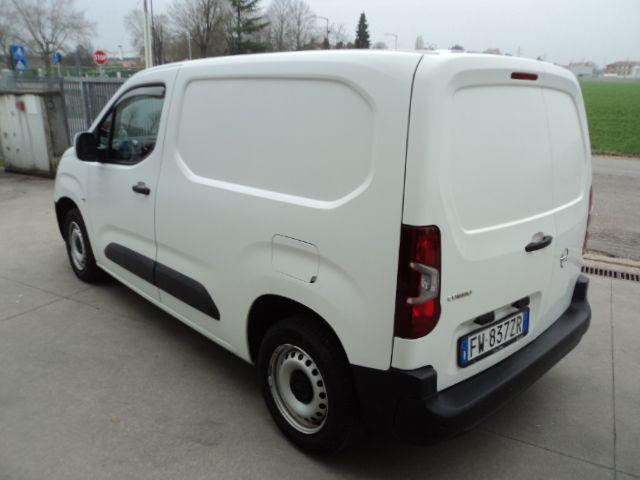 OPEL Combo usata, con Alzacristalli elettrici