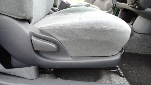 TOYOTA Yaris usata 54
