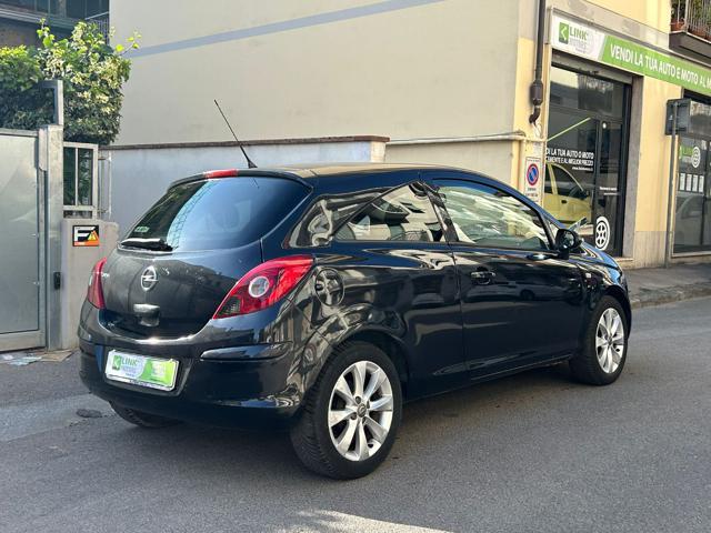OPEL Corsa usata, con Specchietti laterali elettrici