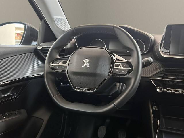PEUGEOT 208 usata, con Sedile posteriore sdoppiato