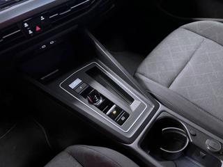 VOLKSWAGEN Golf usata, con Controllo automatico clima