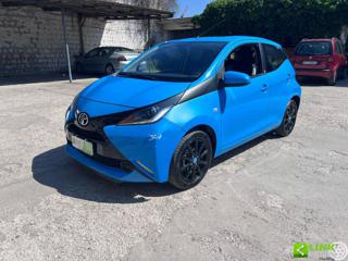 TOYOTA Aygo 1.0 VVT-i 70 CV TSS X-BLACK