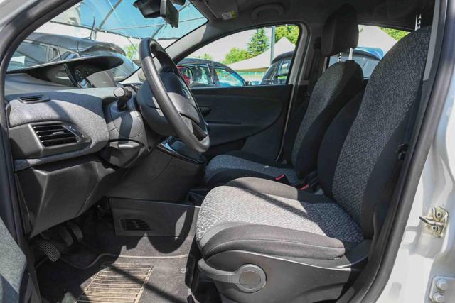 LANCIA Ypsilon usata, con Volante multifunzione