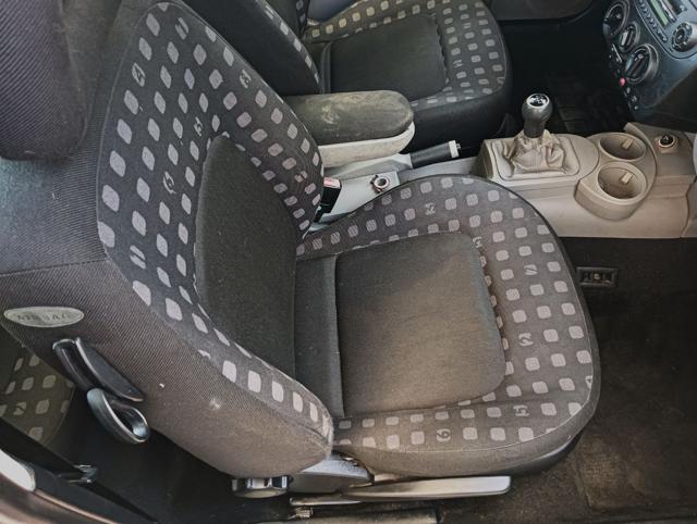 VOLKSWAGEN New Beetle usata, con ESP