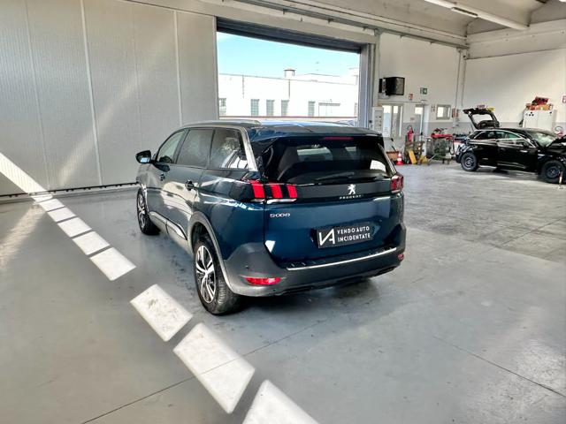 PEUGEOT 5008 usata, con Alzacristalli elettrici