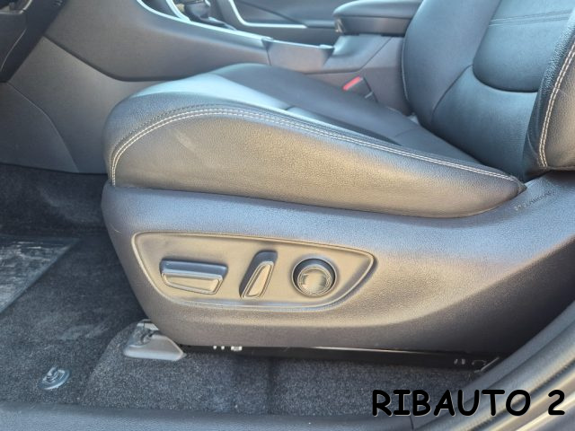 TOYOTA RAV 4 MY23 usata, con Carica per smartphone a induzione