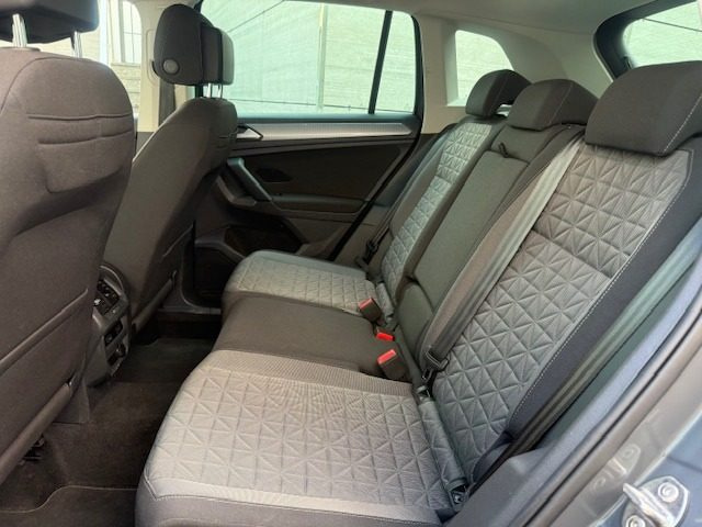 VOLKSWAGEN Tiguan usata, con Autoradio