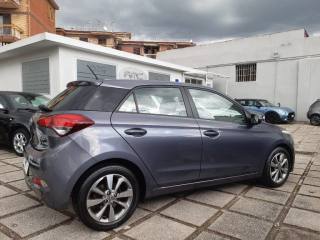 HYUNDAI i20 usata, con Airbag laterali