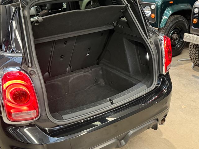 MINI Countryman usata, con Fari LED