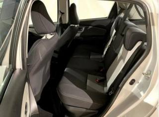 TOYOTA Yaris usata 11