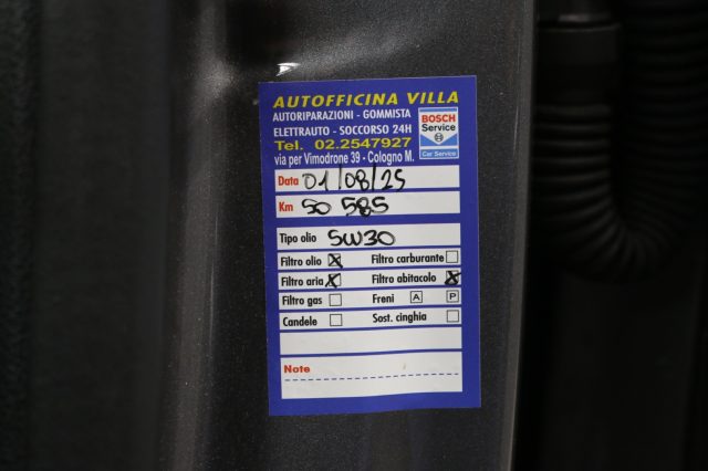 MERCEDES-BENZ GLA 200 usata, con Fari LED